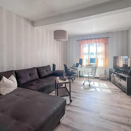 Schoene Altbauwohnung Mit Grosser Sonnenterrasse Apartamento Rudolstadt