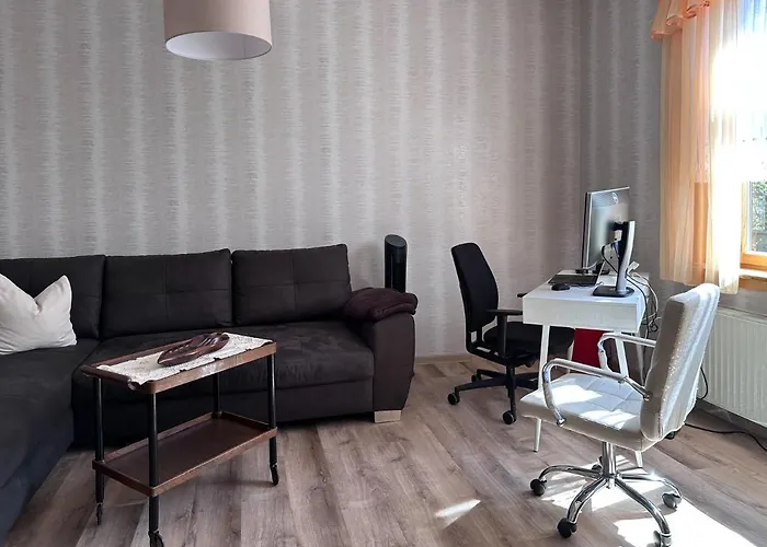 Schoene Altbauwohnung Mit Grosser Sonnenterrasse Apartment *