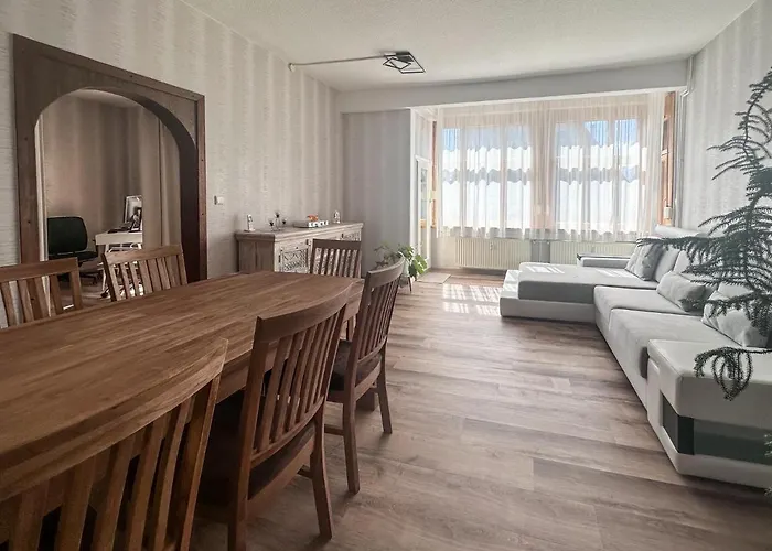 Apartamento Schoene Altbauwohnung Mit Grosser Sonnenterrasse